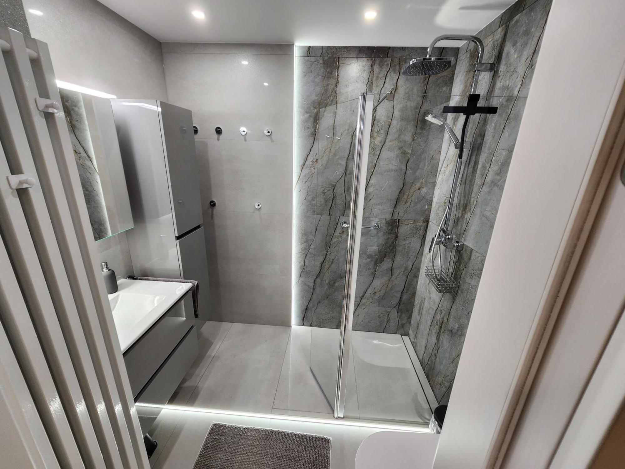 Apartament Grey